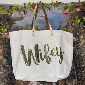 ‘Wifey’ sparkle tote